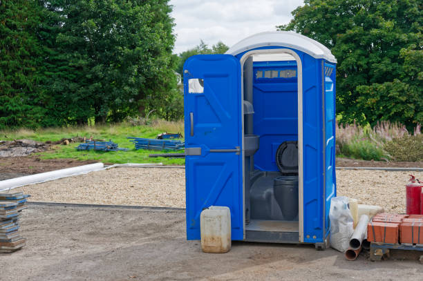 Best VIP or Luxury Restroom Trailers  in Shawneeland, VA